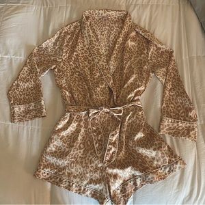 NWOT Victoria’s Secret Long Sleeve Satin Romper - L